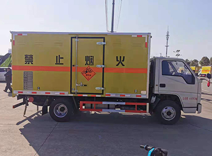 孟连爆破器材运输车